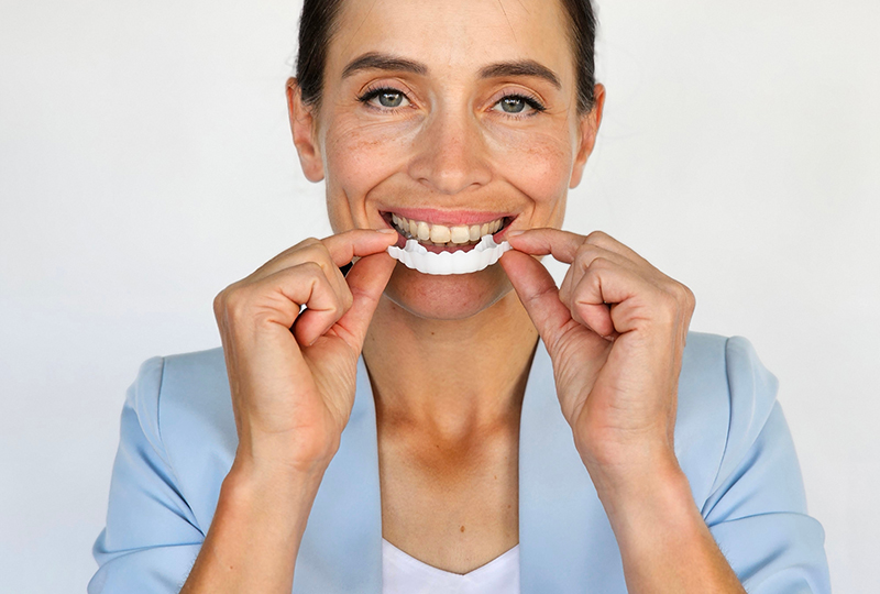 Wayne Syn, DDS | Dental Bridges, Emergency Treatment and Ceramic Crowns